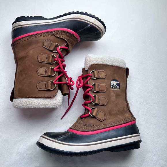 Like New Sorel Brown and Red Winter Boots - Picture 2 of 8